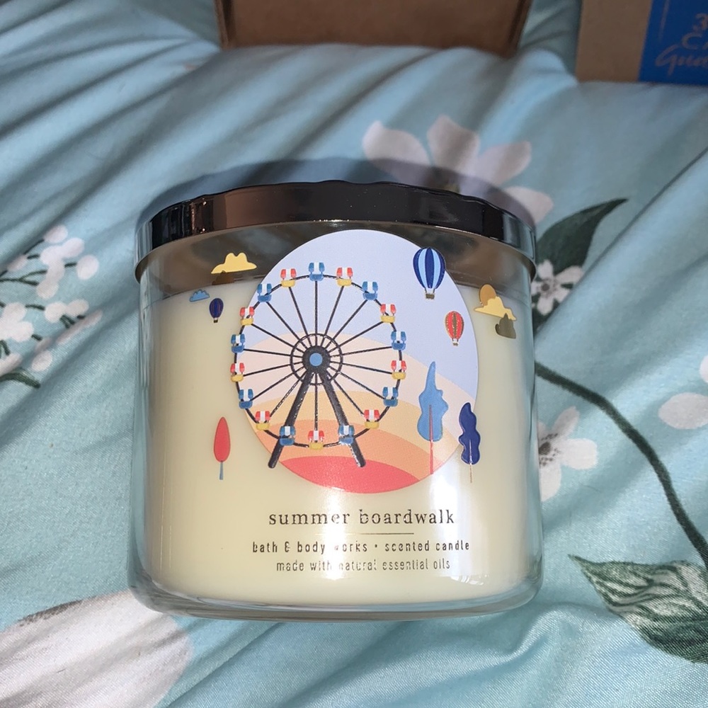 Bath and body works candle